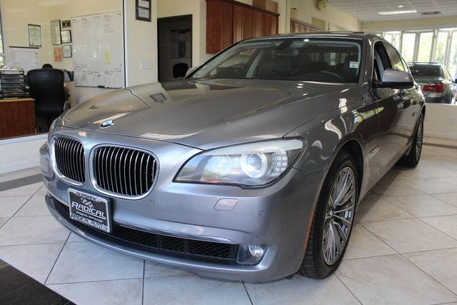2012 BMW 7 Series 740i