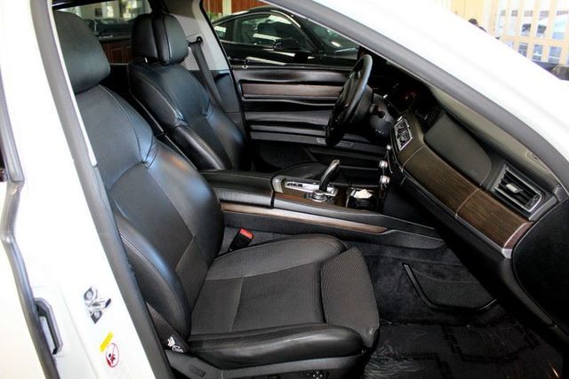 2009 BMW 7 Series 750i