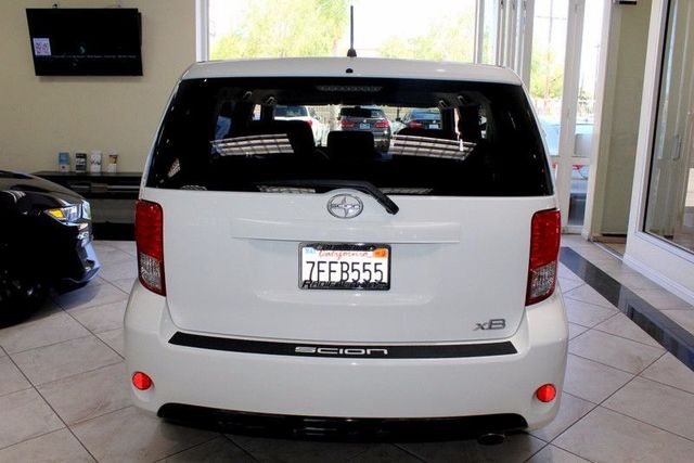 2014 Scion xB Hatchback