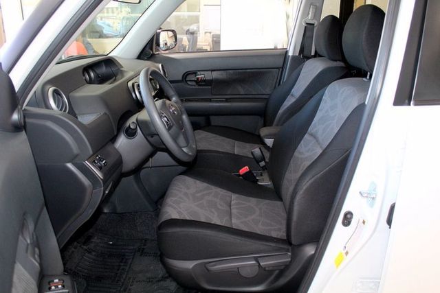 2014 Scion xB Hatchback