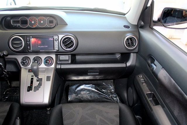 2014 Scion xB Hatchback