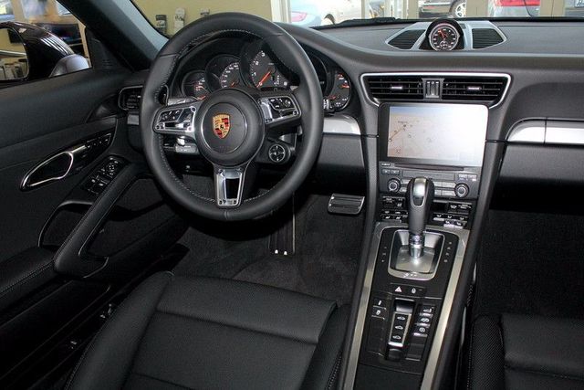 2017 Porsche 911 Carrera 4S