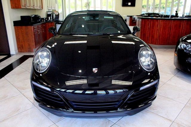 2017 Porsche 911 Carrera 4S