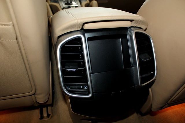 2013 Porsche Cayenne GTS