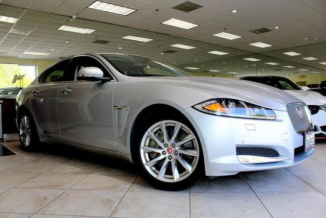 2015 Jaguar XF I4 T Premium
