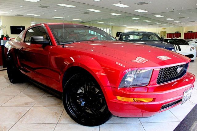 2006 Ford Mustang Standard