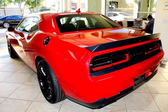 2016 Dodge Challenger SRT Hellcat