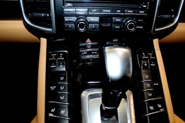 2014 Porsche Cayenne Platinum Edition