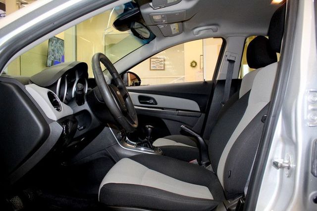 2011 Chevrolet Cruze LS
