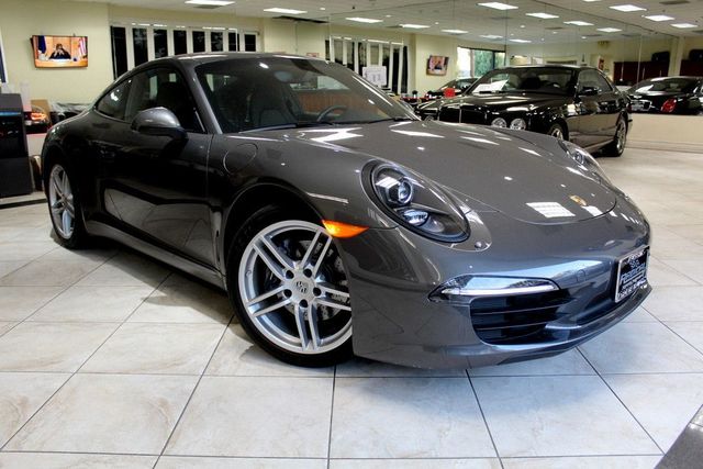 2015 Porsche 911 Carrera