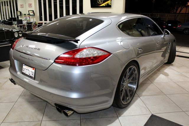 2011 Porsche Panamera Turbo