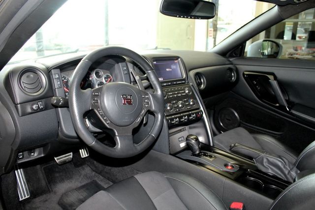 2015 Nissan GT-R PREMIUM
