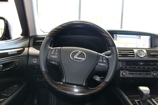 2016 Lexus LS 460
