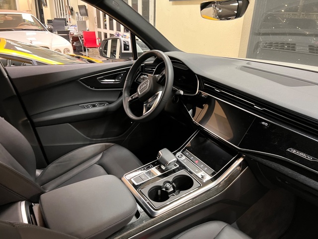 2021 Audi Q7 PREMIUM