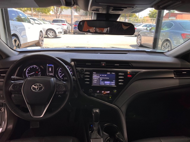 2019 Toyota Camry SE