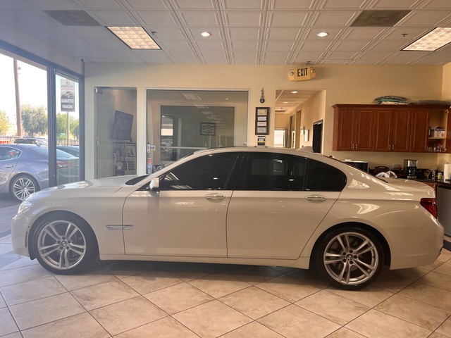 2015 BMW 750i M Sport