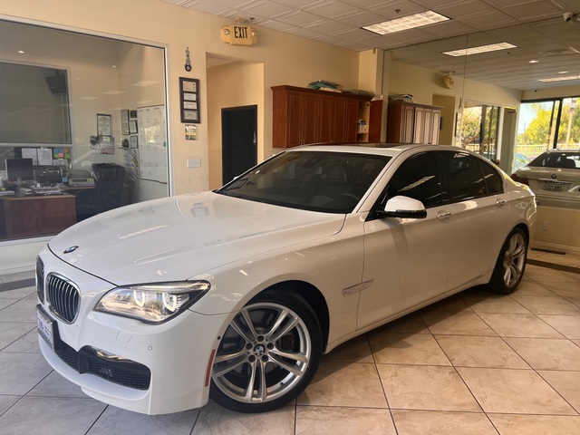 2015 BMW 750i M Sport