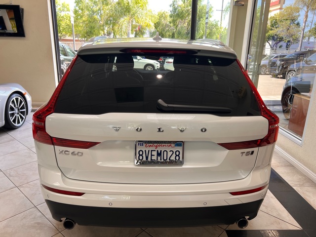 2021 Volvo XC 60 T5 Momentum