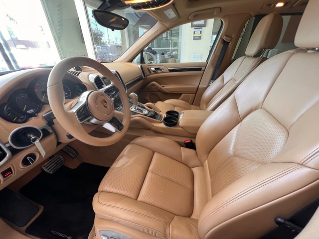 2016 Porsche Cayenne S E-Hybrid