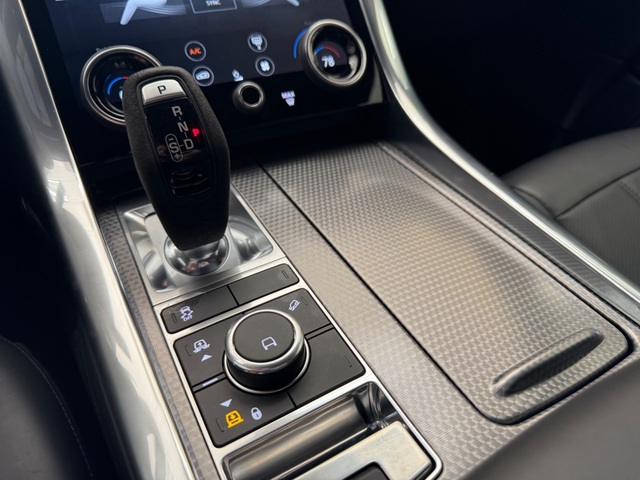 2021 Land Rover Range Rover HST