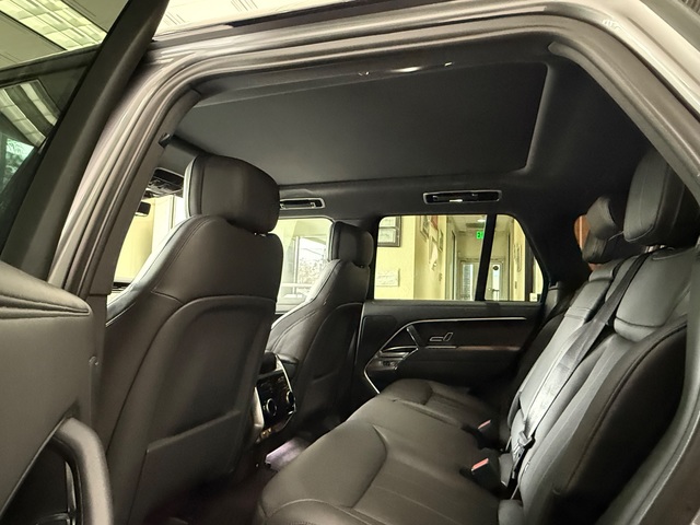 2023 Land Rover Range Rover P400 SE SWB