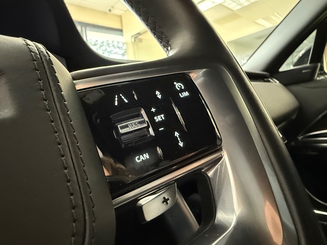 2023 Land Rover Range Rover P400 SE SWB
