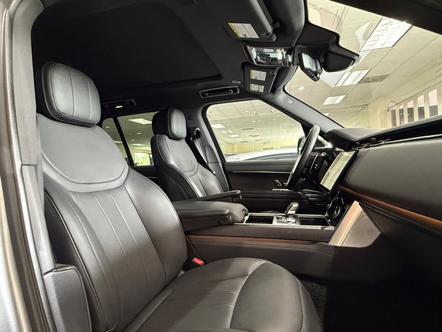 2023 Land Rover Range Rover P400 SE SWB