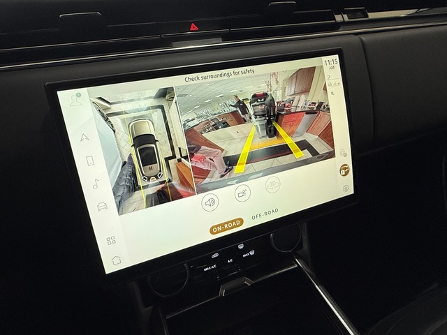 2023 Land Rover Range Rover P400 SE SWB