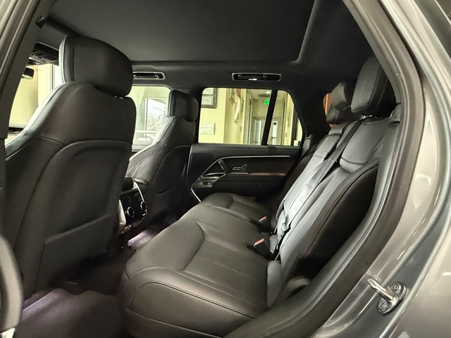 2023 Land Rover Range Rover P400 SE SWB