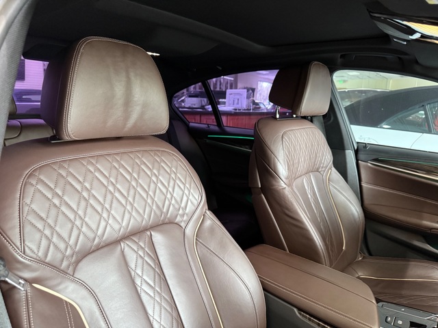 2018 BMW 540i M PKG