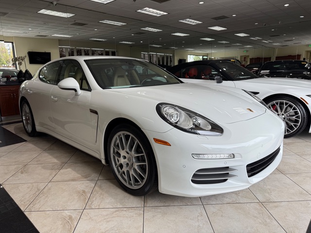 2015 Porsche Panamera