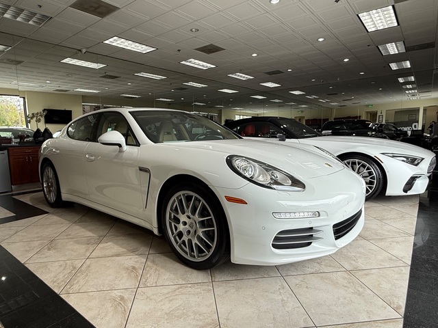 2015 Porsche Panamera
