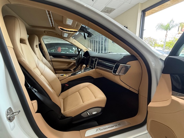 2015 Porsche Panamera