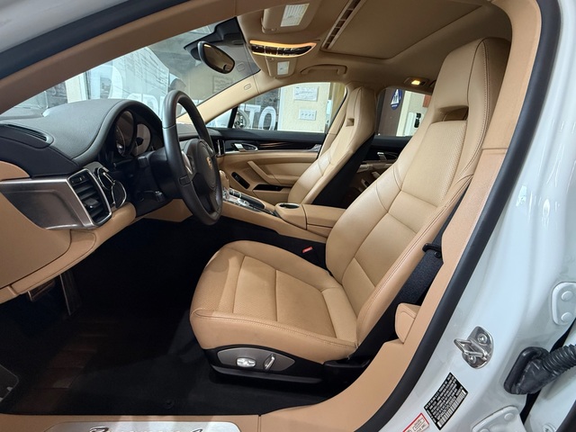 2015 Porsche Panamera