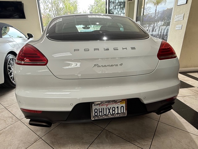 2015 Porsche Panamera