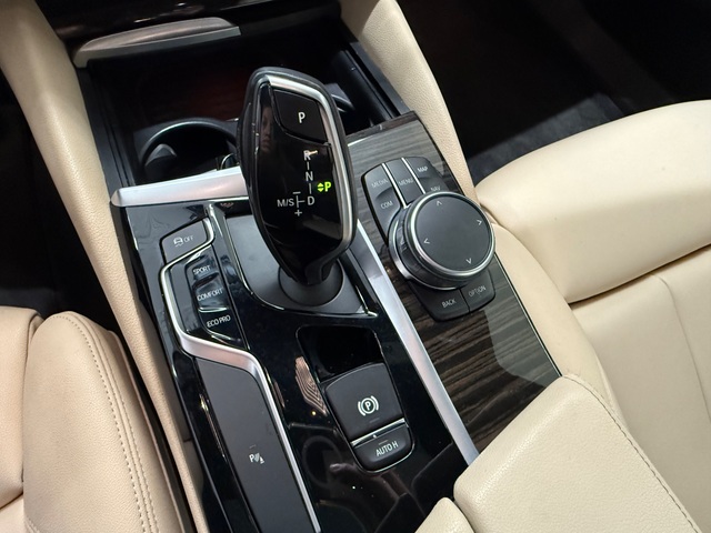 2018 BMW 530i 5 Series