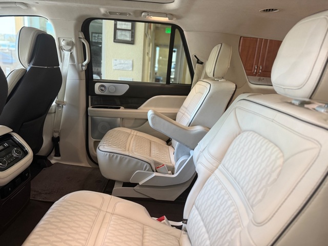 2020 Lincoln Navigator Black Label