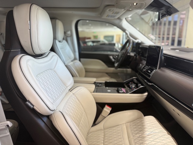 2020 Lincoln Navigator Black Label