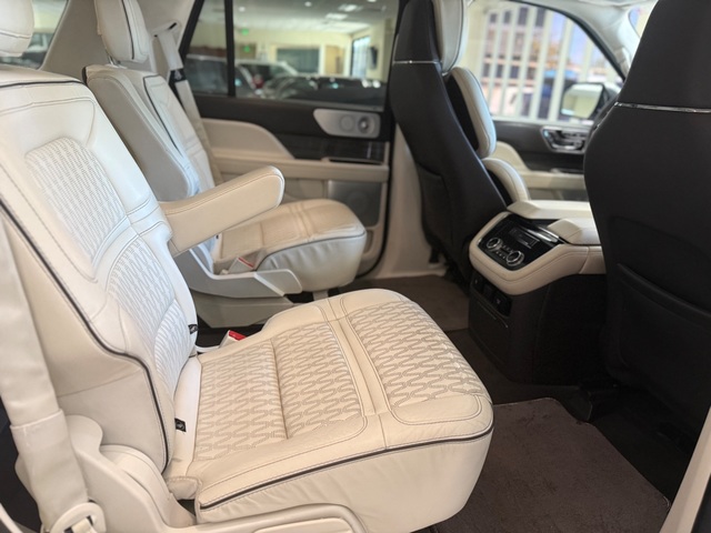 2020 Lincoln Navigator Black Label