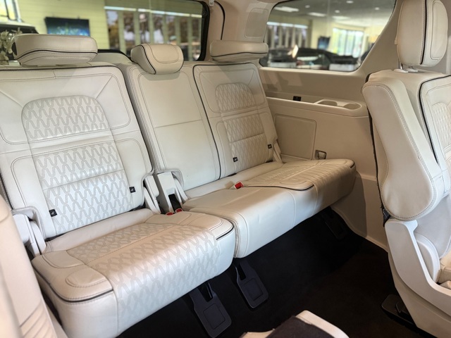 2020 Lincoln Navigator Black Label