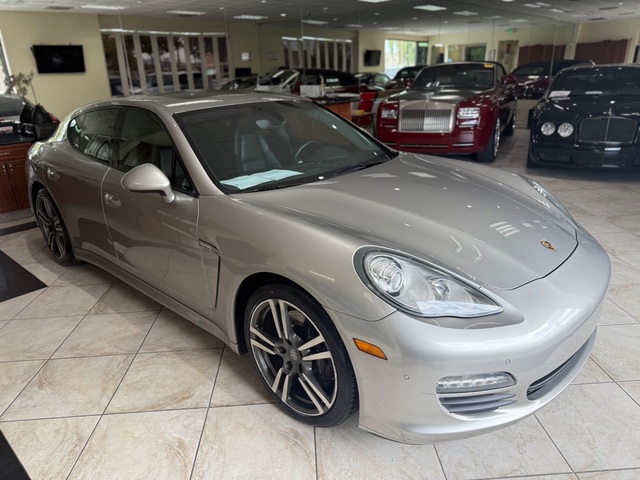 2013 Porsche Panamera Panamera 4