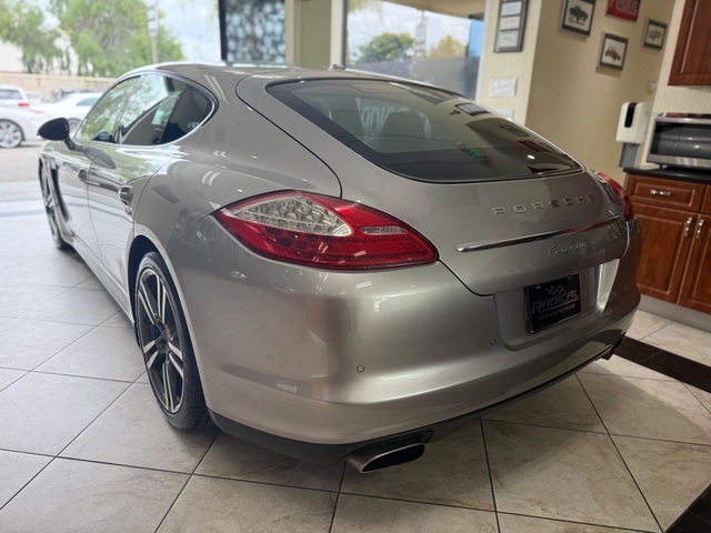 2013 Porsche Panamera Panamera 4