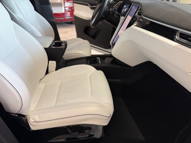 2016 Tesla MODEL X