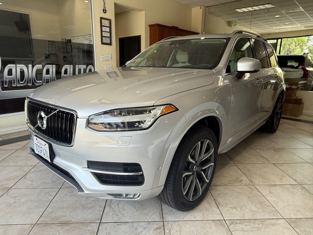 2017 Volvo XC 90 T6 MOMENTUM