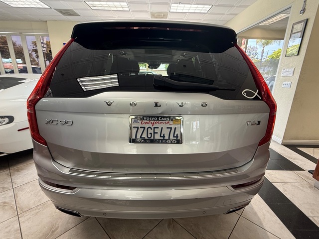 2017 Volvo XC 90 T6 MOMENTUM