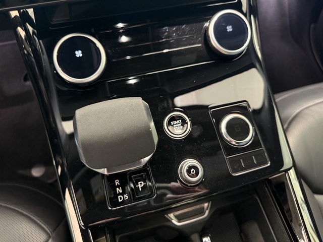 2023 Land Rover Range Rover Sport P360 SE