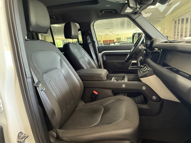 2021 Land Rover Defender 110 SE