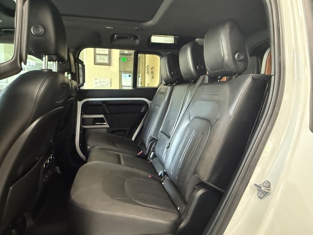 2021 Land Rover Defender 110 SE