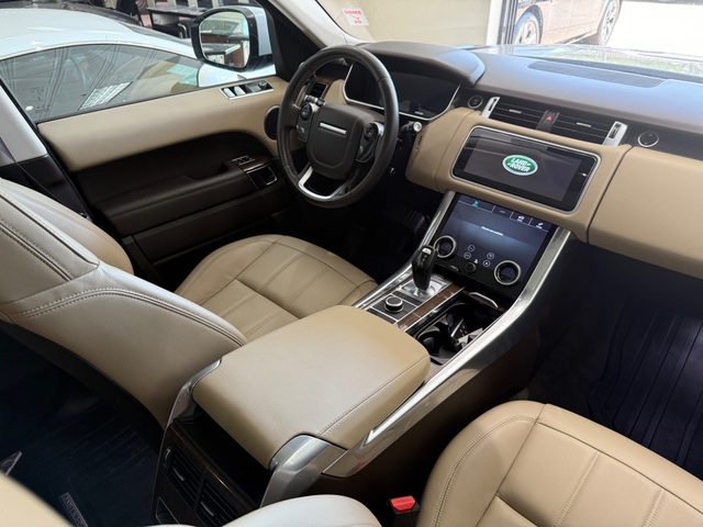 2020 Land Rover Range Rover Sport SE