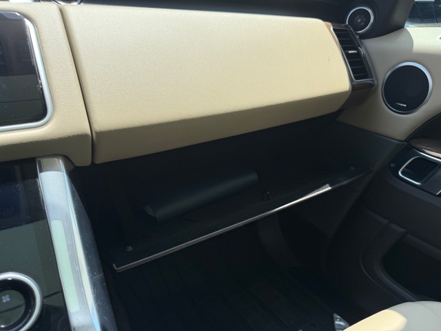 2020 Land Rover Range Rover Sport SE